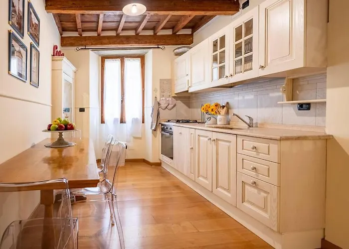 Lejlighed Arno 16 - 3 Bedrooms & 2 Bathrooms Firenze