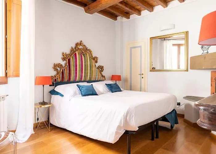 Arno 16 - 3 Bedrooms & 2 Bathrooms *