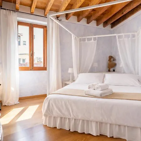Arno 16 - 3 Bedrooms & 2 Bathrooms 佛罗伦萨