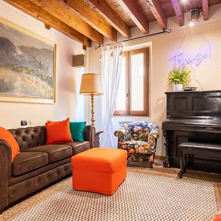 Apartament Arno 16 - 3 Bedrooms & 2 Bathrooms Florencja