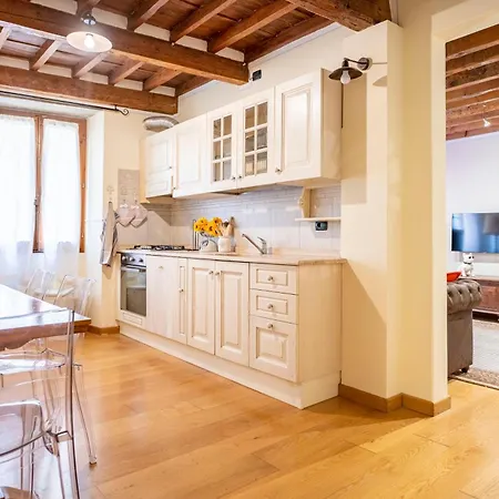 Apartment Arno 16 - 3 Bedrooms & 2 Bathrooms
