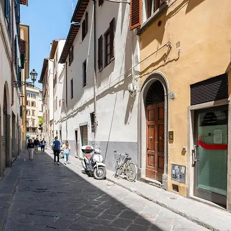 Arno 16 - 3 Bedrooms & 2 Bathrooms Apartment *
